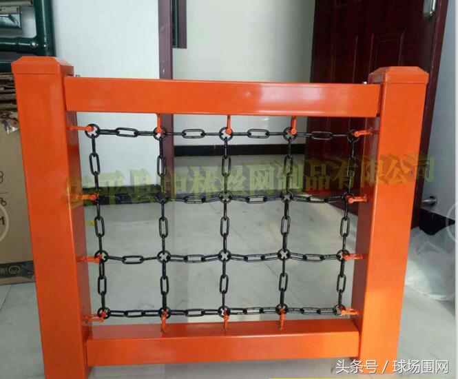 球场围网厂家体育场围网,笼式足球场围网行业规格