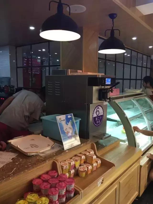 冰淇淋店怎么做才能吸引客人,学会门店运营