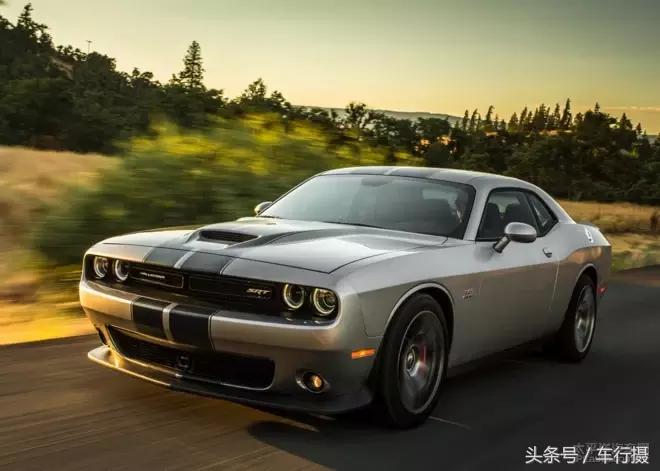 道奇挑战者新款旧款对比,道奇挑战者怀旧款有什么亮点