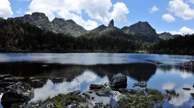 云南哪个地方旅游比较好玩,云南哪里旅游最好玩最便宜