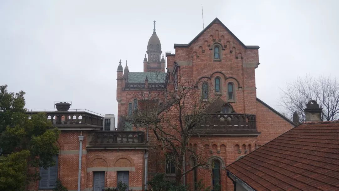 上海旅游必去建筑,时光之旅上海马戏城