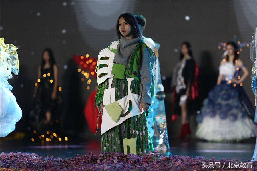 漫步芳华岁月北京市新英才学校十周年校庆庆典