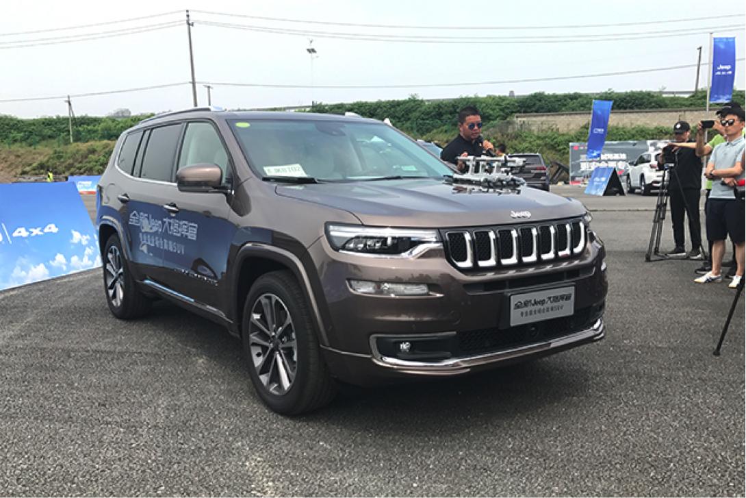 jeep大指挥官对比大众途昂,jeep大指挥官与途达