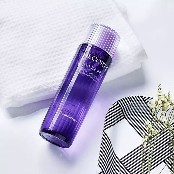 去闭口痘痘毛孔粗大,祛闭口痘痘的真实感受