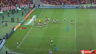 巴甲射门被队友抢,巴甲圣保罗绝杀