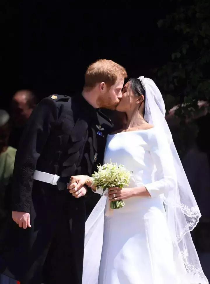 get王妃同款look算什么，我们直接get皇室同款婚礼！