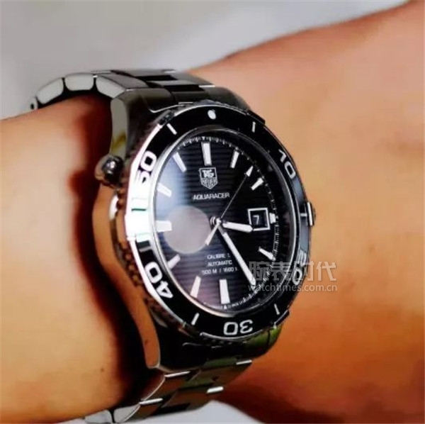 泰格豪雅竞潜和f1哪个好,泰格豪雅竞潜石英表怎么样