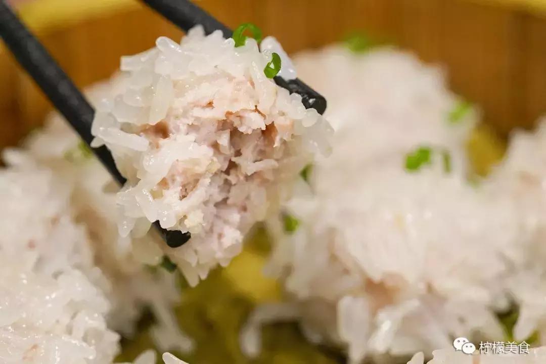 这家店很“丑”,还有一碗脏脏面