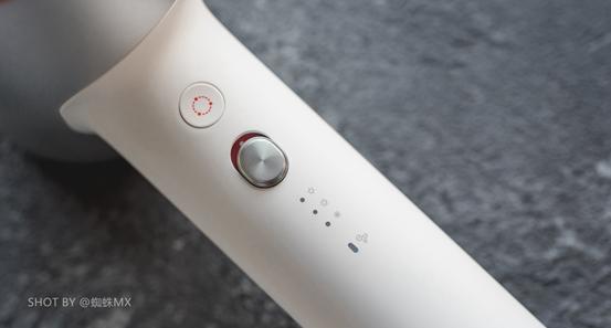 小米生态链吹风机堪称国潮黑科技,素士吹风机h5和复古吹风机哪个好