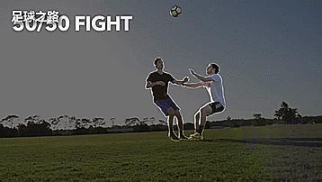 如何侧身接长传球,边后卫接球要领和处理球要领