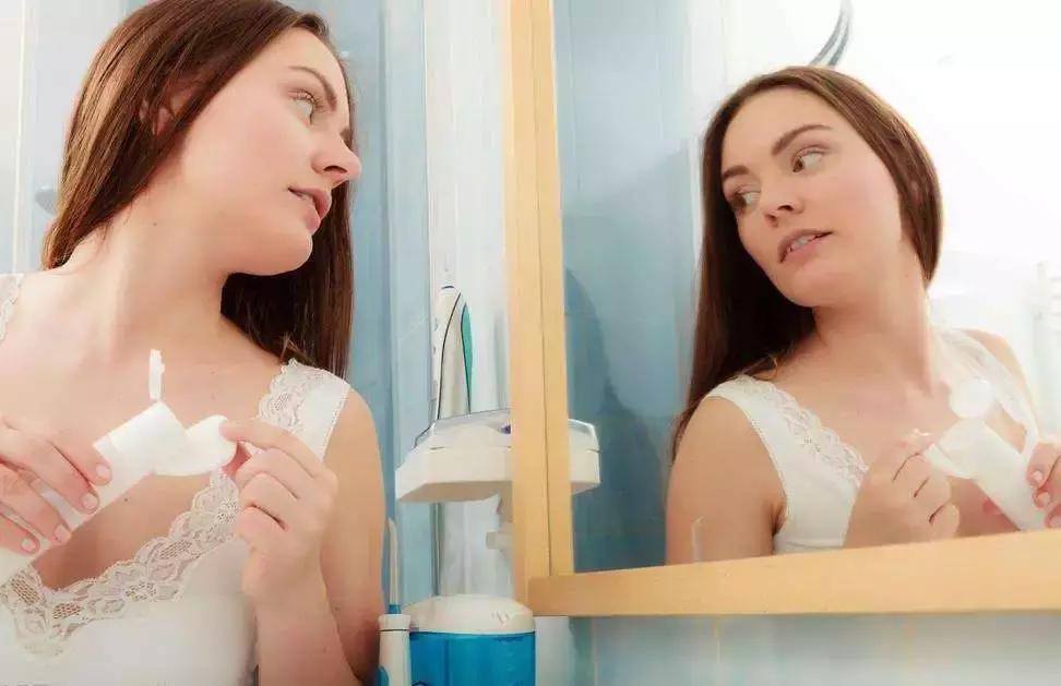 夏天出汗多用什么隔离不脱妆,夏天淌汗妆怎么化