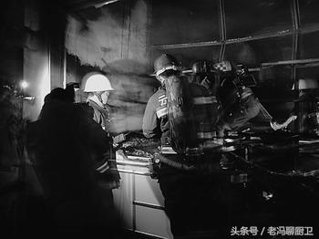 油锅起火要先关闭煤气瓶吗,油锅起火时不正确扑灭方法