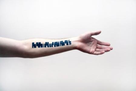 墨水进入皮肤怎么能去除,孩子皮肤有洗不掉的污垢怎么办