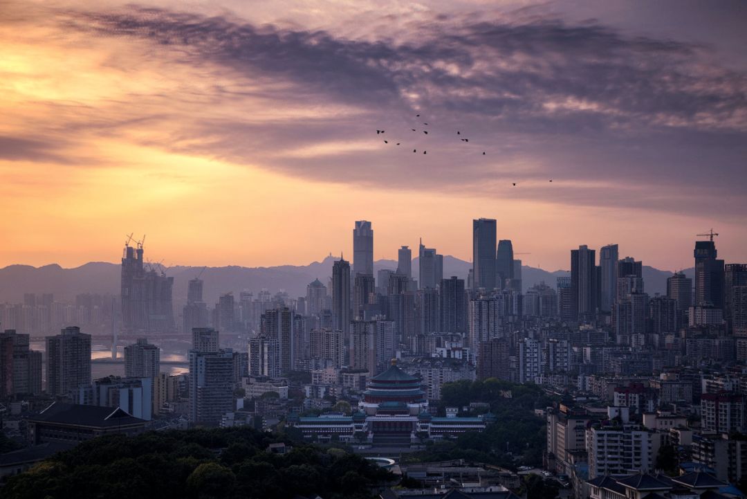重庆夜景真的比香港好看吗,重庆夜景为什么比香港还繁华