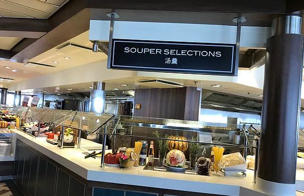 海洋量子号邮轮参观,海洋量子号邮轮航行航拍视频