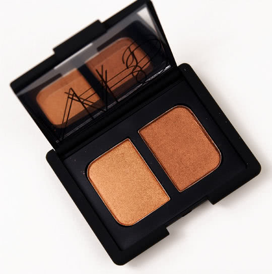 这个牌子出什么都火到断货,女生必须入一个