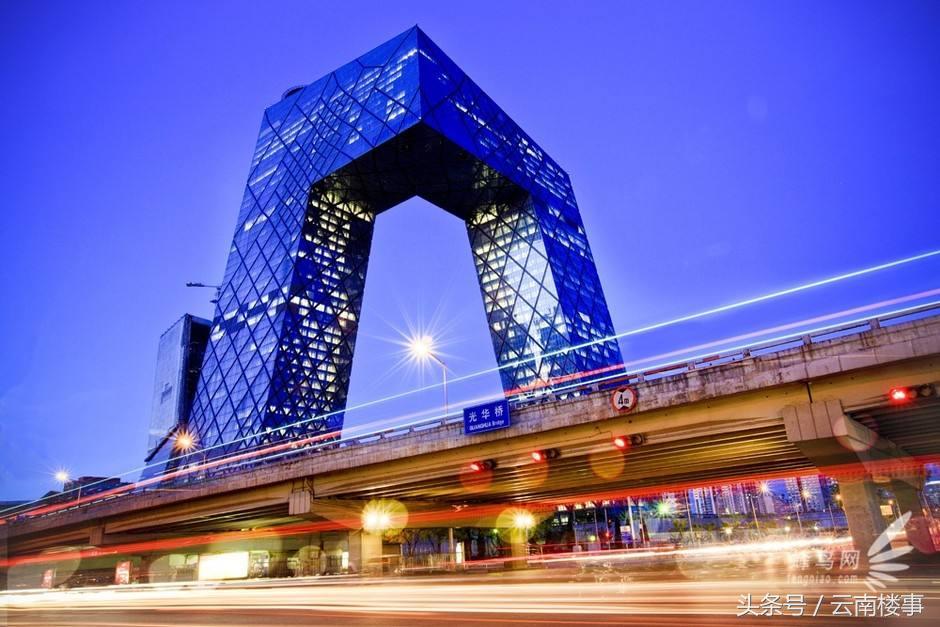 当房价大面积抛售潮会发生什么,金湖盛景别墅