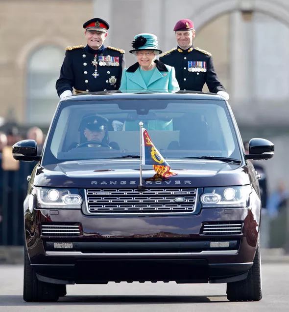 2013年5.0路虎揽胜越野,2011款路虎揽胜街拍