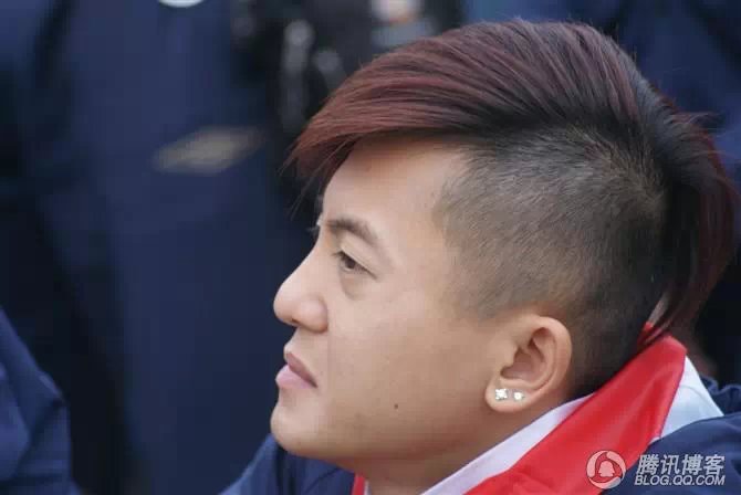 穿越地震带之什邡日记：地震周年谭咏麟黄日华众明星到蓥华小学