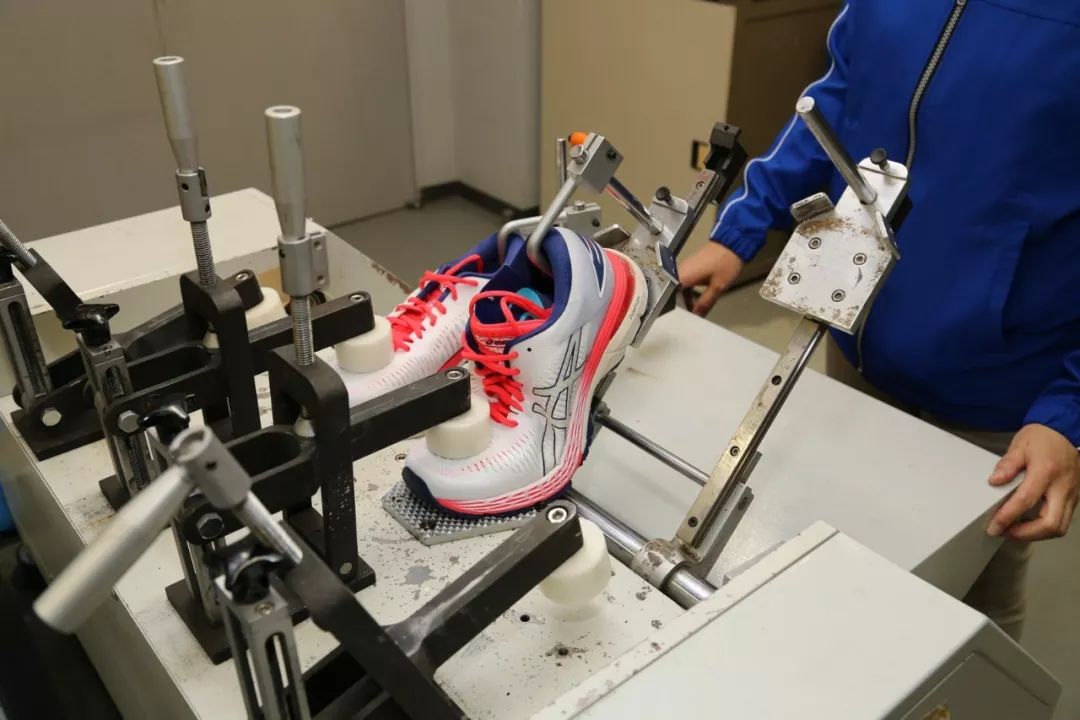 gel-kayano25评测,亚瑟士gel-kayano系列内部结构