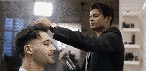 怎么用抓夹抓头发,发泥抓头发步骤