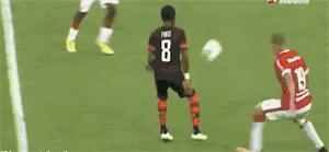 巴西4400万铁腰这特点吸引曼联!身高不足一米七,组织力征服穆帅