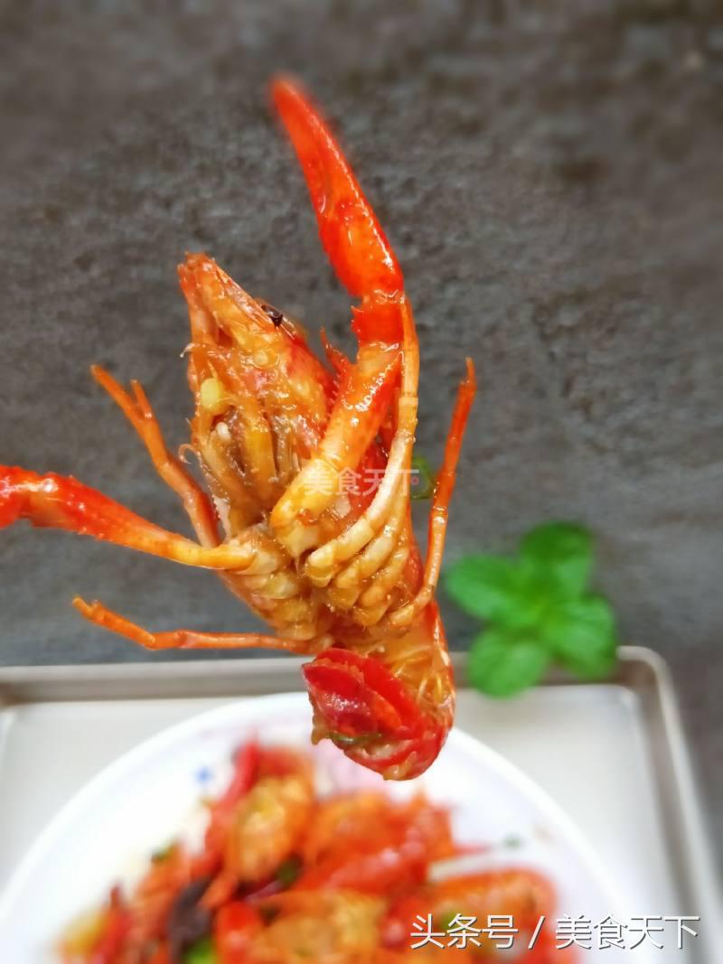 夏天怎么能少得了麻辣小龙虾,夏天的快乐一定少不了麻辣小龙虾
