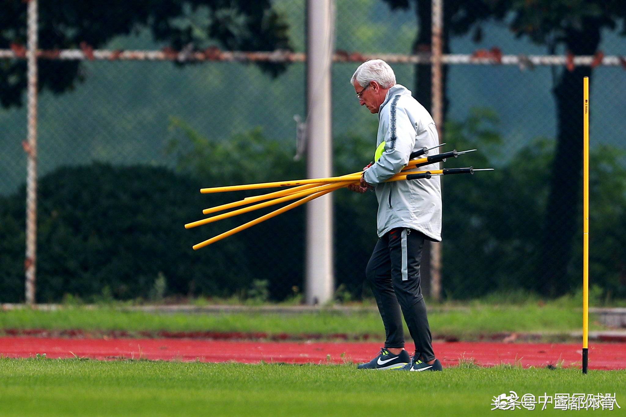 中国男足直播vs沙特,中国男足vs越南直播间