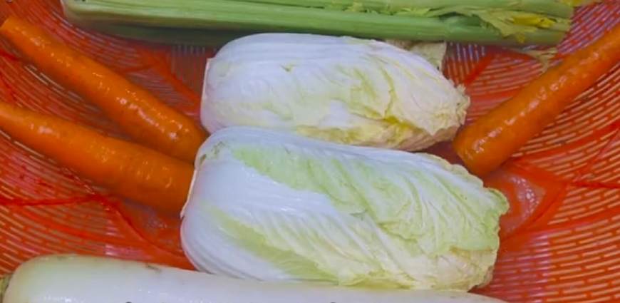 腌四川泡菜如何脆爽,正宗四川泡菜腌制方法大全