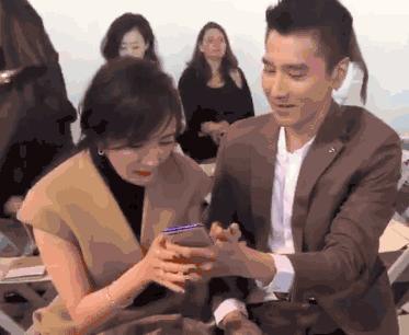 众测，一扔就会飞的自拍杆，不小心就把逼给装了