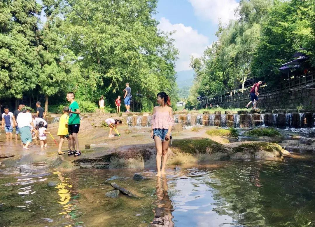 成都周边冷门耍水地,成都周边小众耍水景点