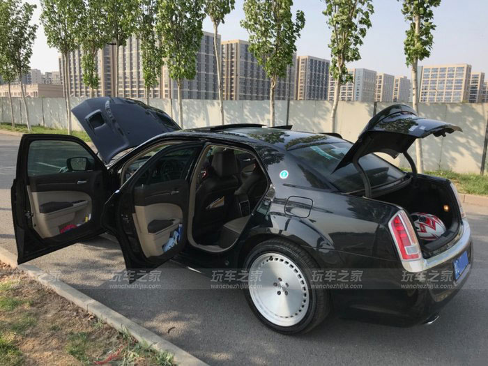 克莱斯勒300c发动机好吗,克莱斯勒300c移植v8发动机