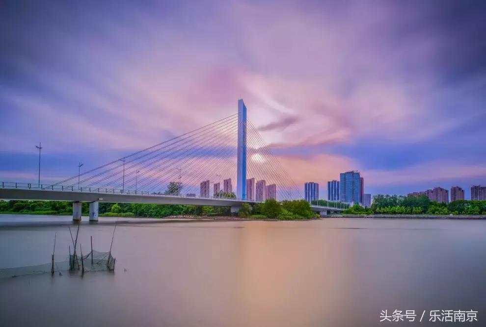 江苏省13市平均退休工资排名,江苏13市平均工资