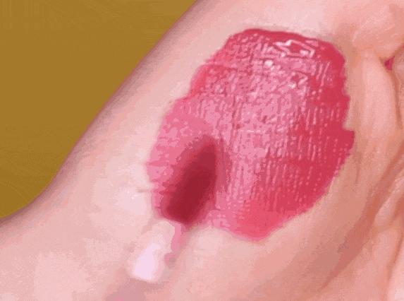 雅诗兰黛口红对比ysl,雅诗兰黛气场全开的口红