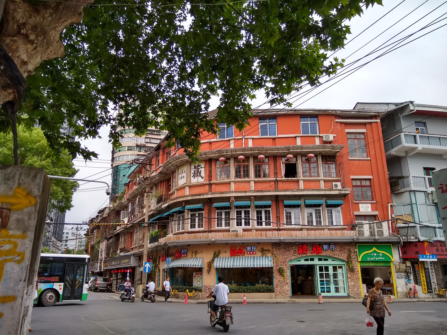 moto青柚1s手机换屏幕,千元机moto青柚