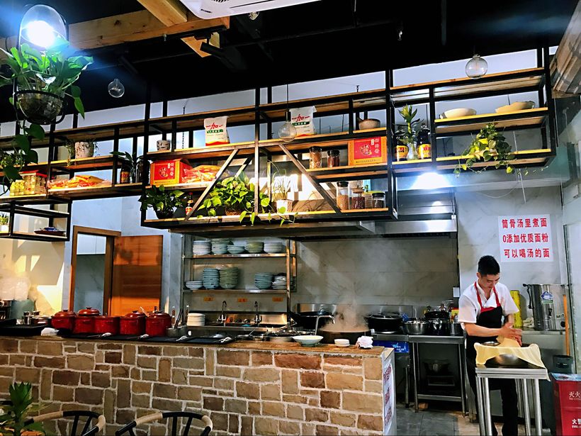 小园里的铺盖面,品出一份恬淡的情愫!