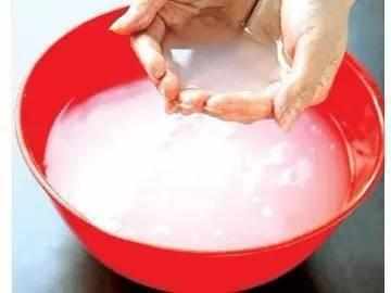 铁锅锅底外面生锈怎么处理,铁锅锅底生锈用什么能洗掉