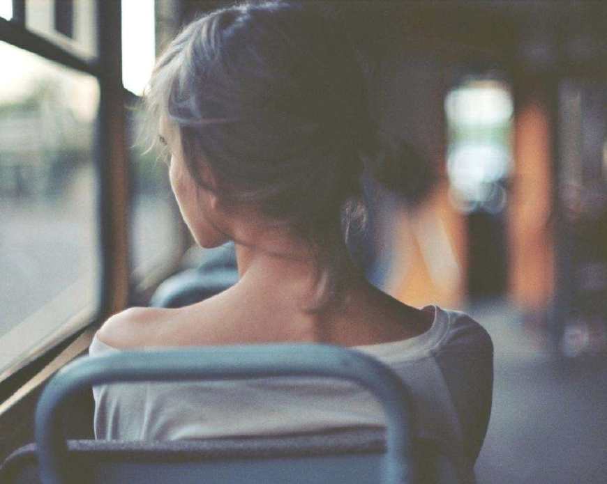 女人爱不爱你看她的眼,女人爱不爱你看当面的态度