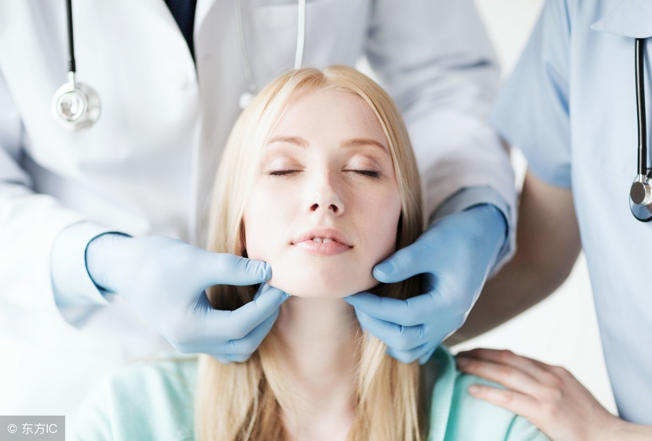 哪些信号是药物引起体内出血的征兆？