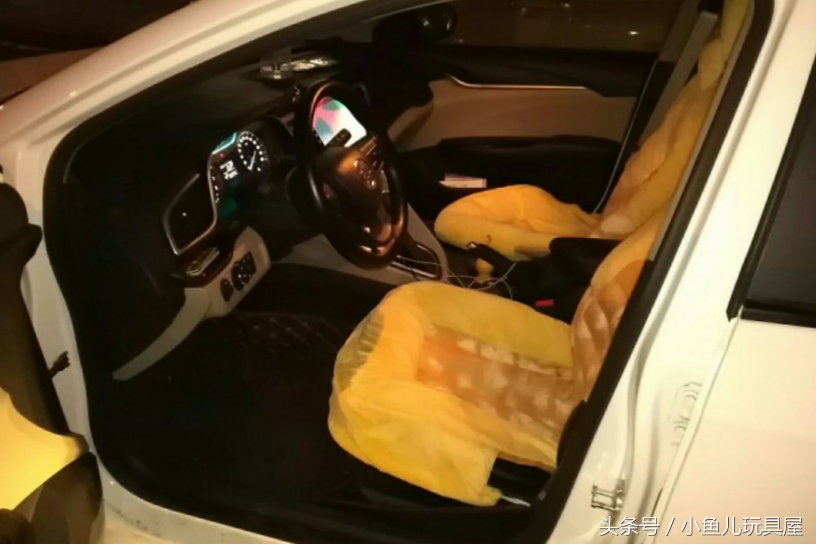 15年别克英朗自动豪华评测,17款别克英朗15n自动进取型测评