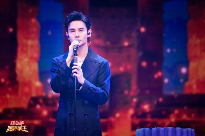 王凯《跨界歌王》一首《我等到花儿都开了》唱出观众心声