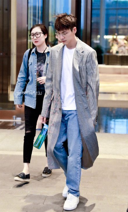 陈伟霆街舞团同款裤子,陈伟霆热血街舞团的发型