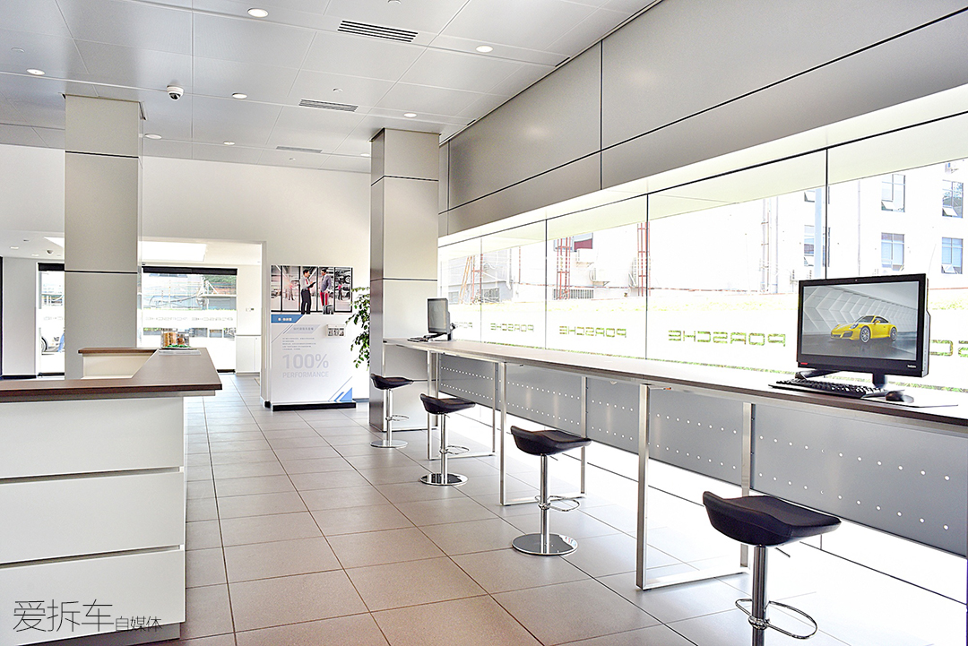 买一台保时捷有什么条件,买一辆保时捷要多少钱最便宜