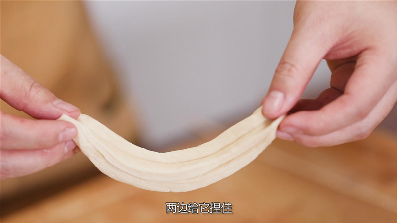 家常自制放心油条的做法视频,油条是怎么炸成的