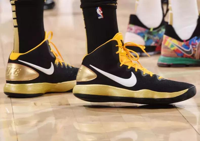 NBA总决赛G1赛场上脚鞋款一览