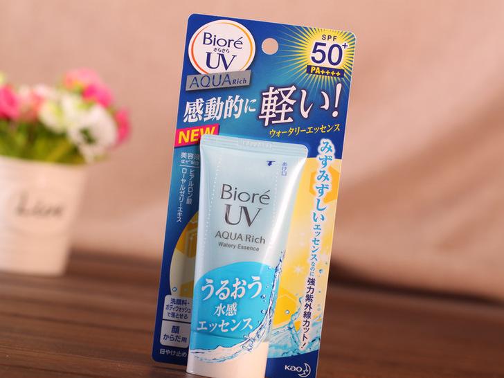 防晒不止让你远离黝黑的皮肤，还能避免80%的皮肤老化！