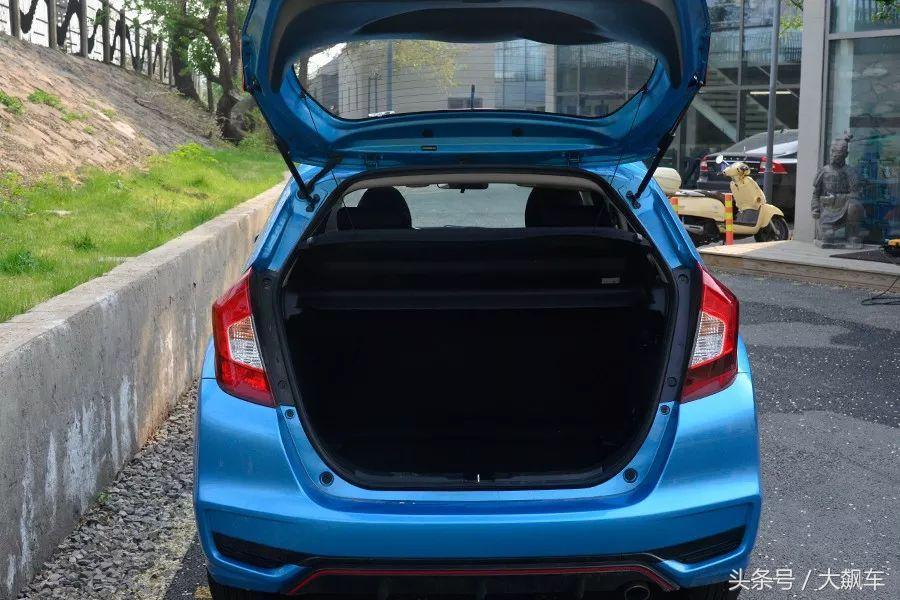 飞度到底是不是好车,都说飞度减配为何保值那么高