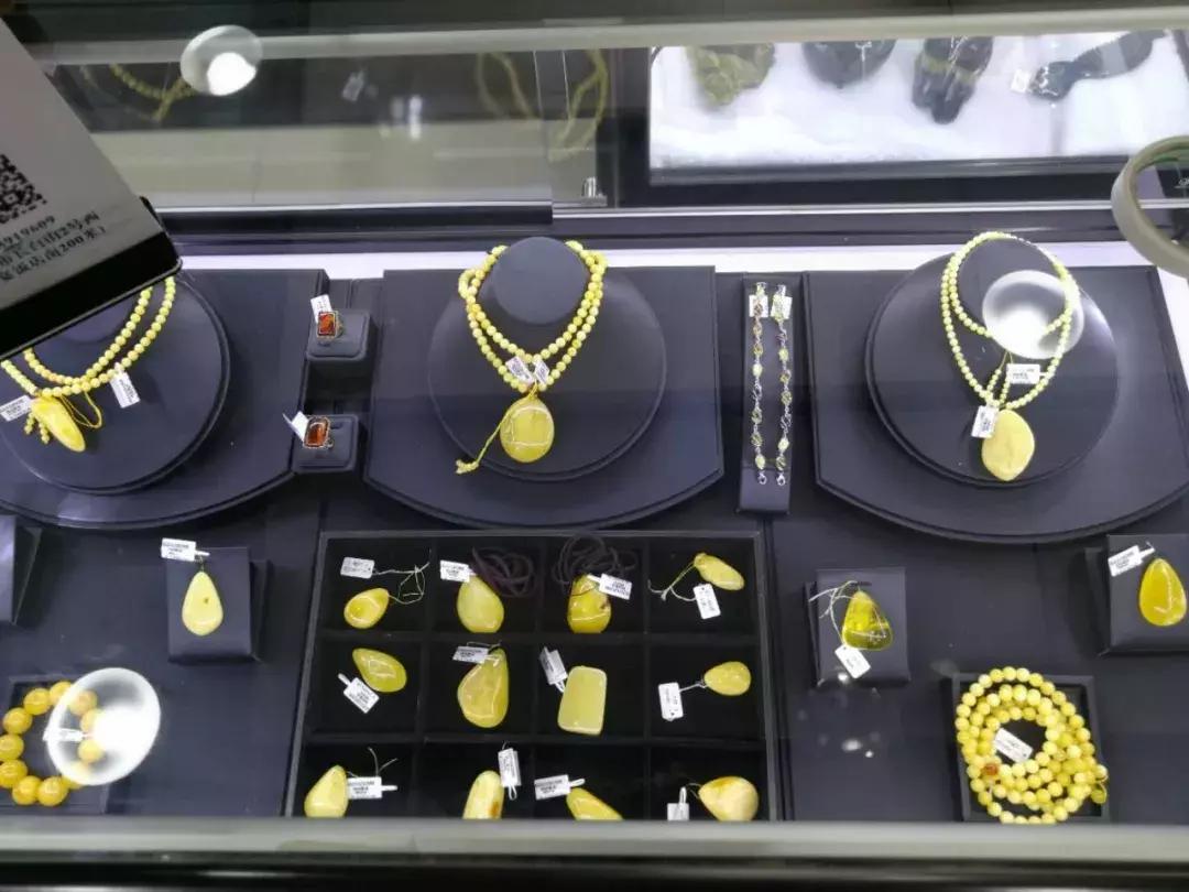 延吉市有卖根雕茶台,延吉市俄罗斯商品展