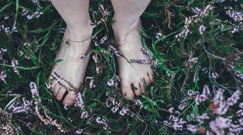 湿热脚气泡脚中药配方,脚气湿气比较重用什么泡脚