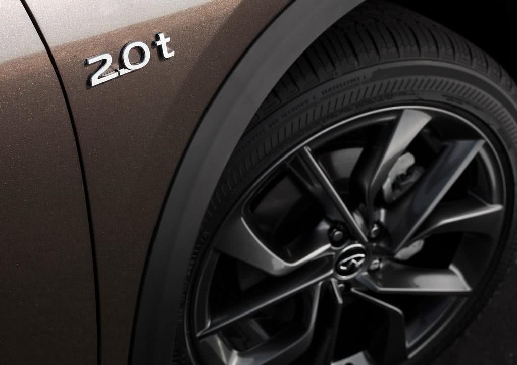 各汽车尾标代表的意思,汽车尾标识别什么车